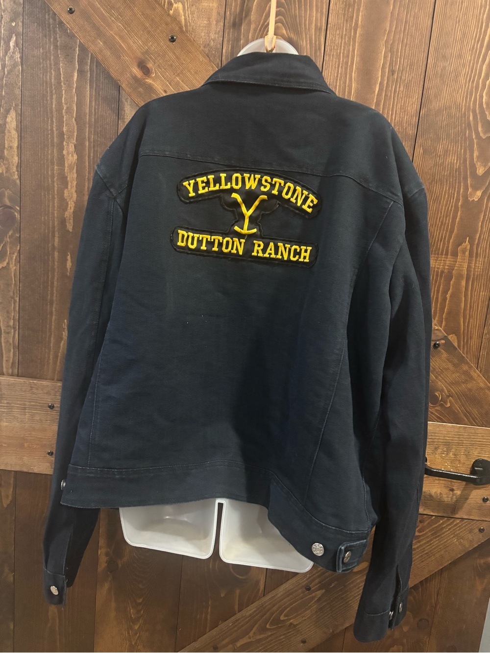 Yellowstone Dutton Ranch Jacket - Picture 3 of 10